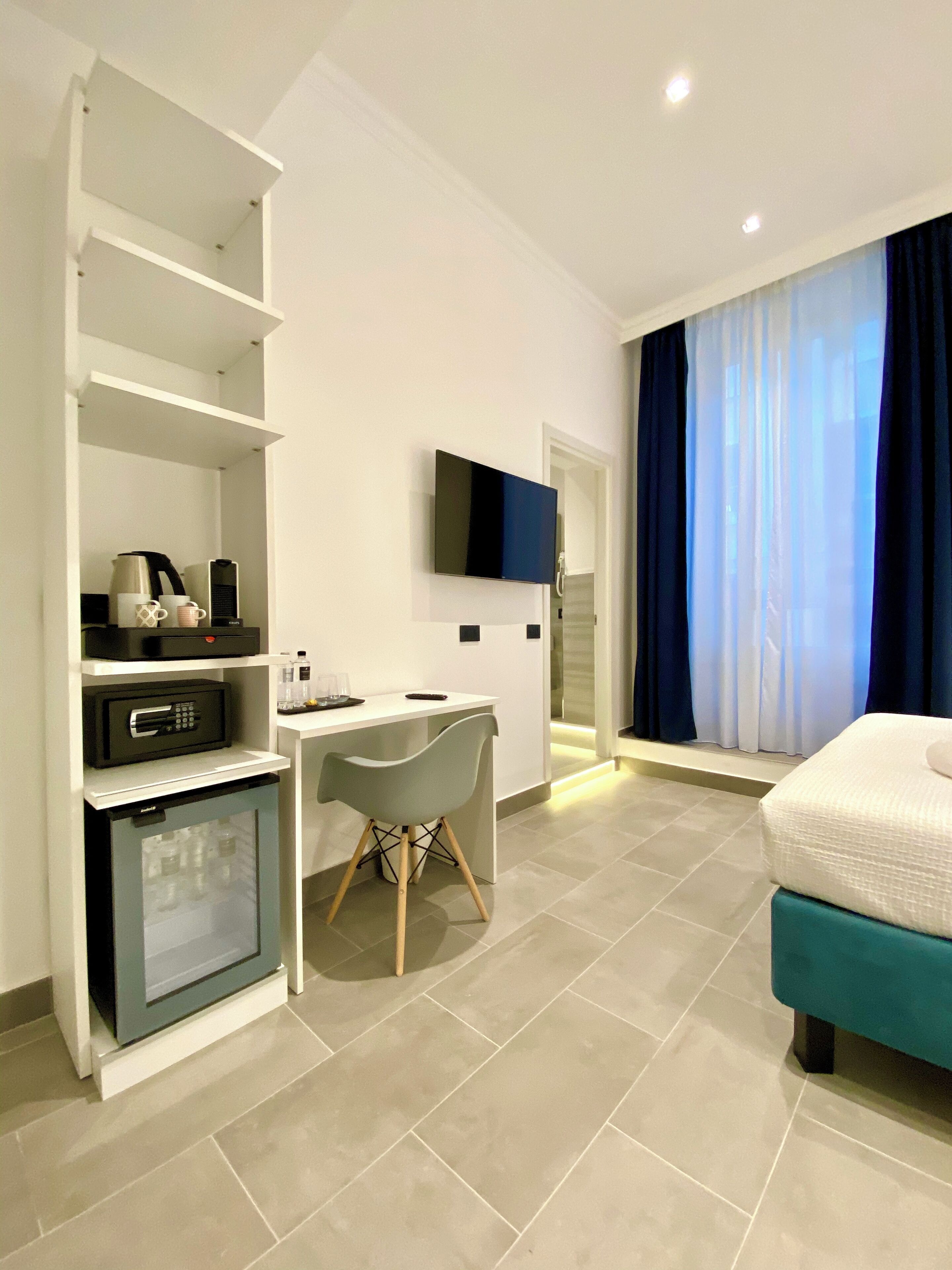 The One Sun N Sea Rooms