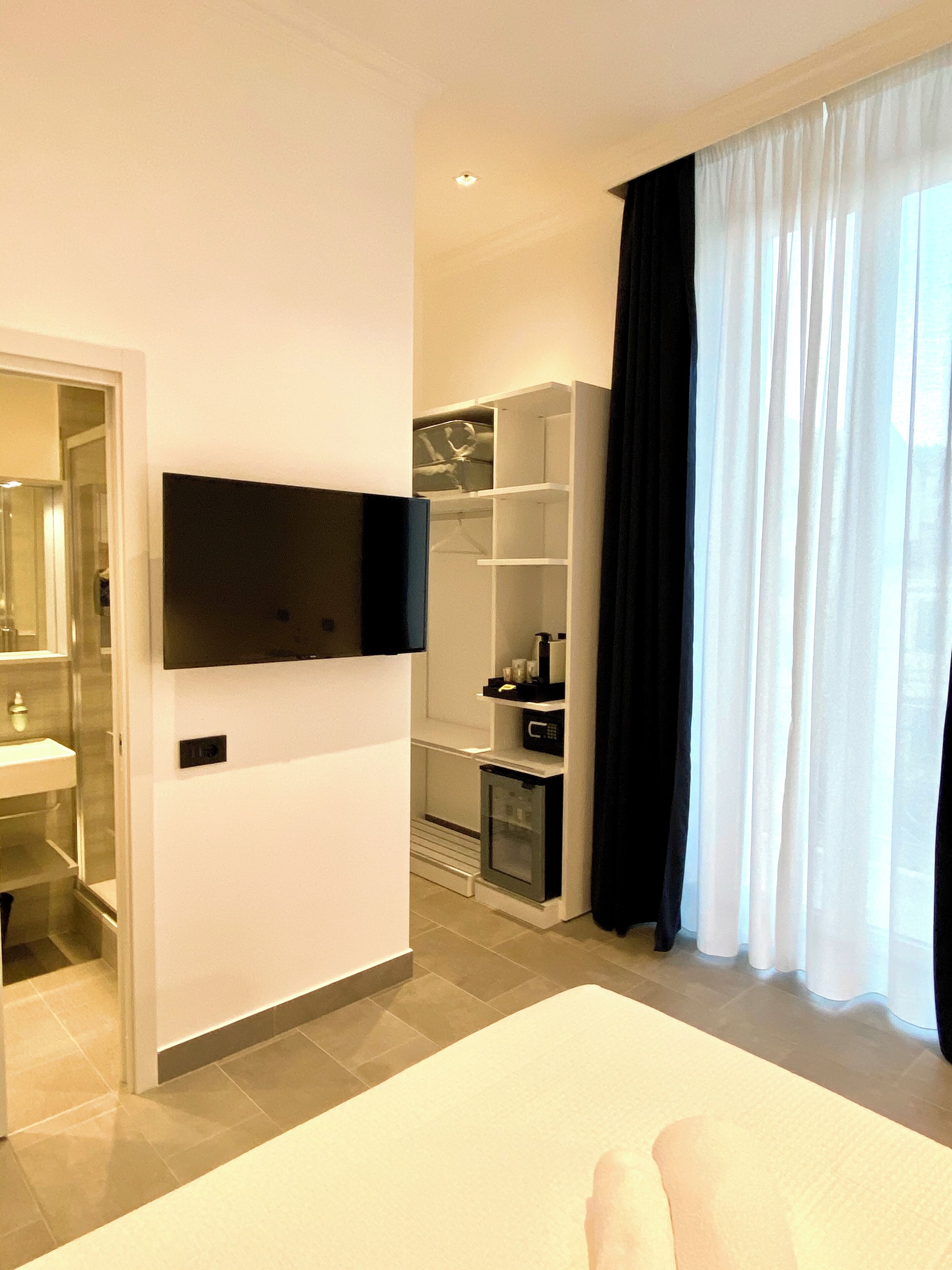 The One Sun N Sea Rooms