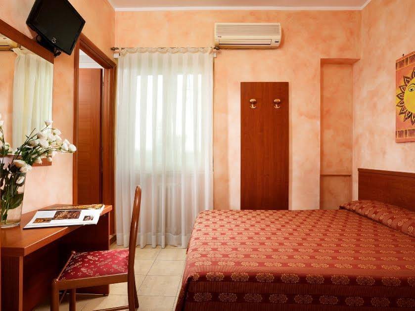 Alba Domus Roma B&B