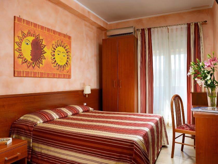 Alba Domus Roma B&B