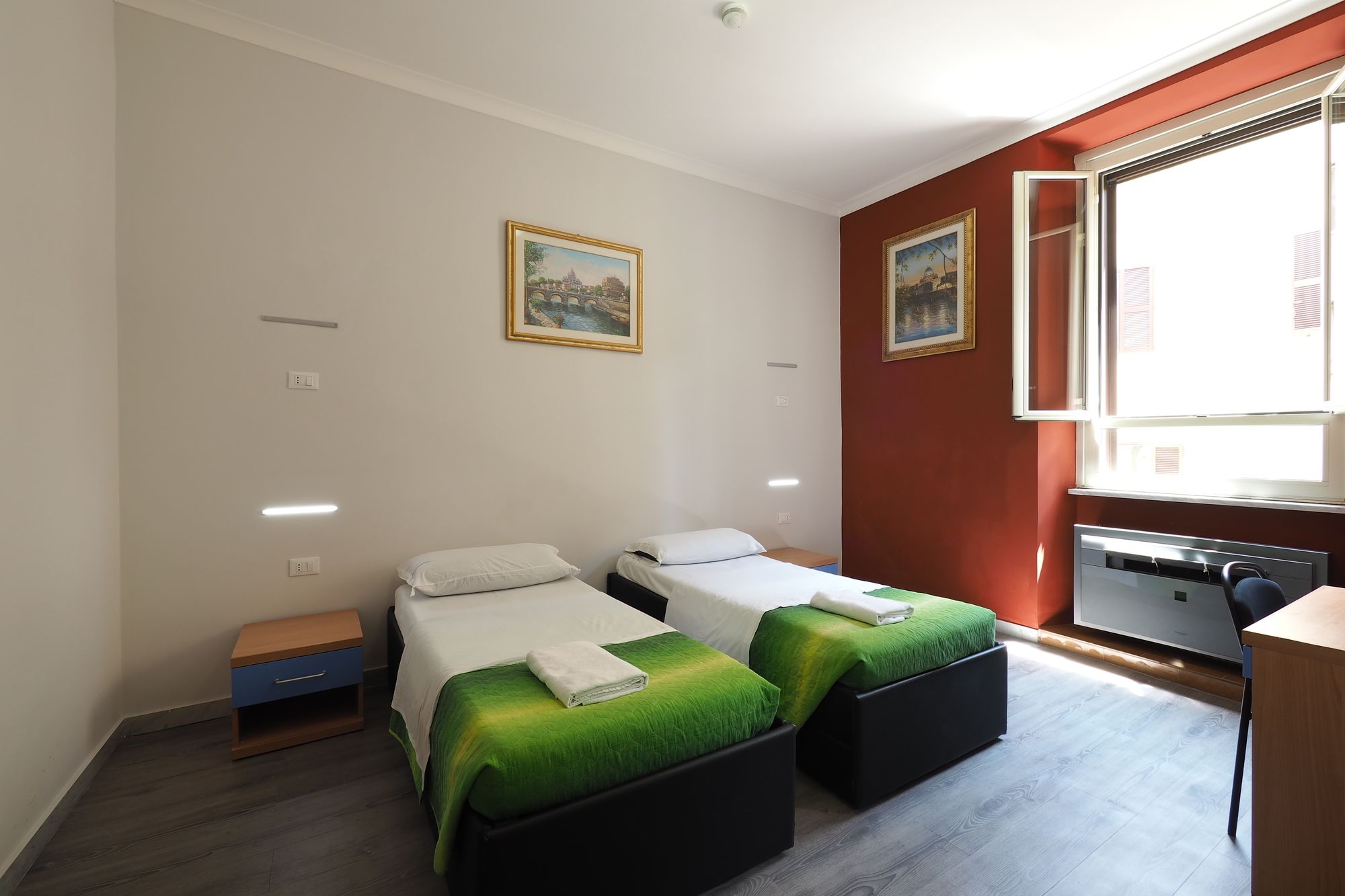 Alessandro Downtown Hostel