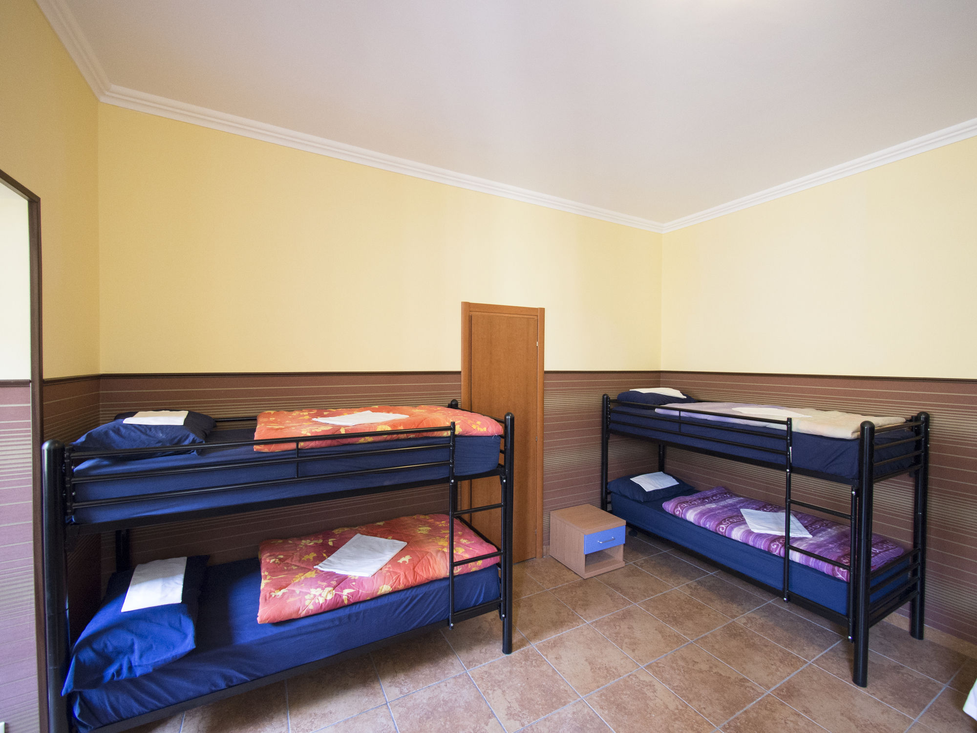 Alessandro Downtown Hostel