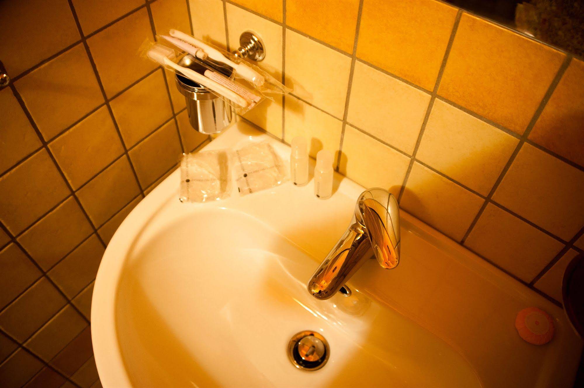 Almes Roma B&B