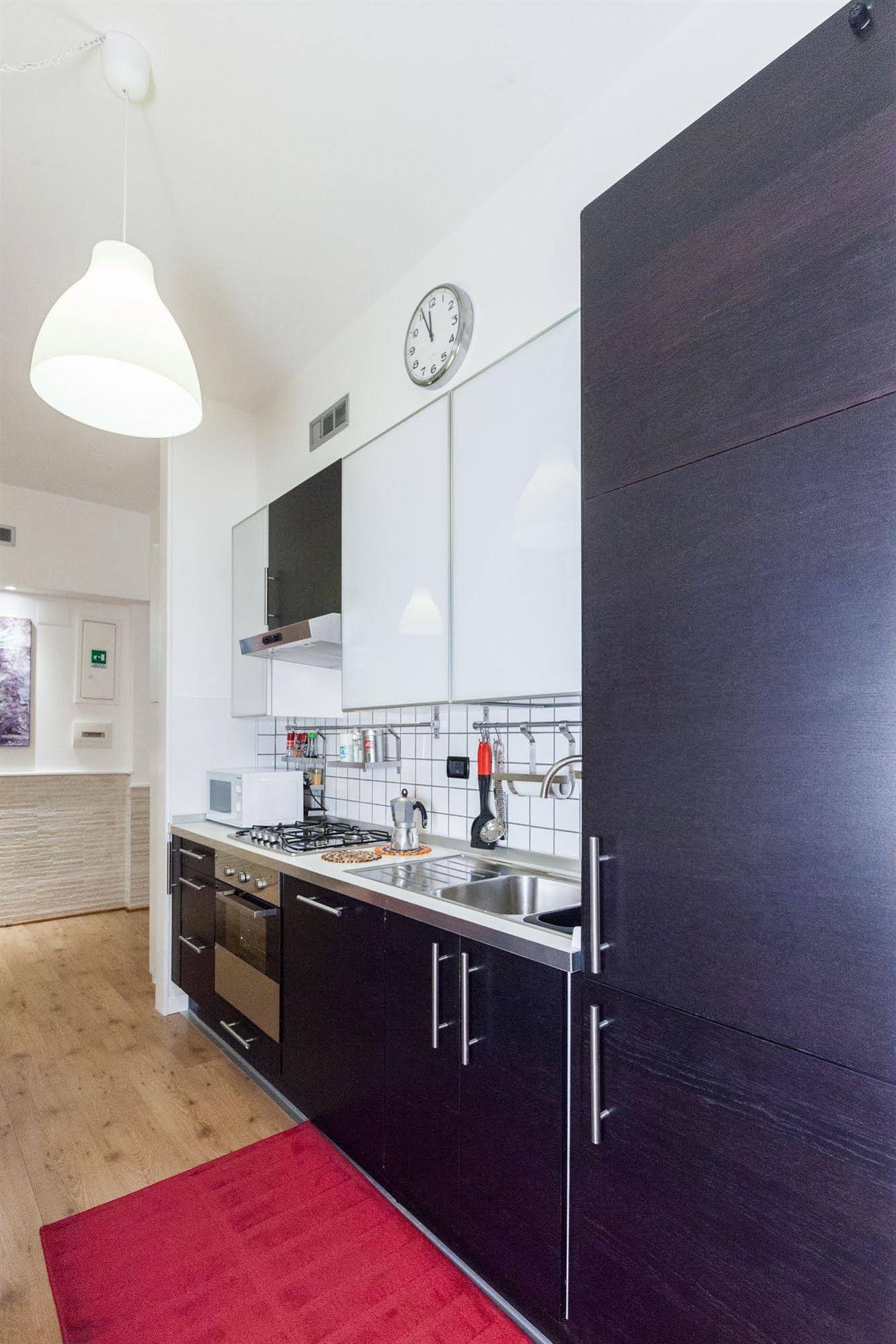 Almes Roma B&B