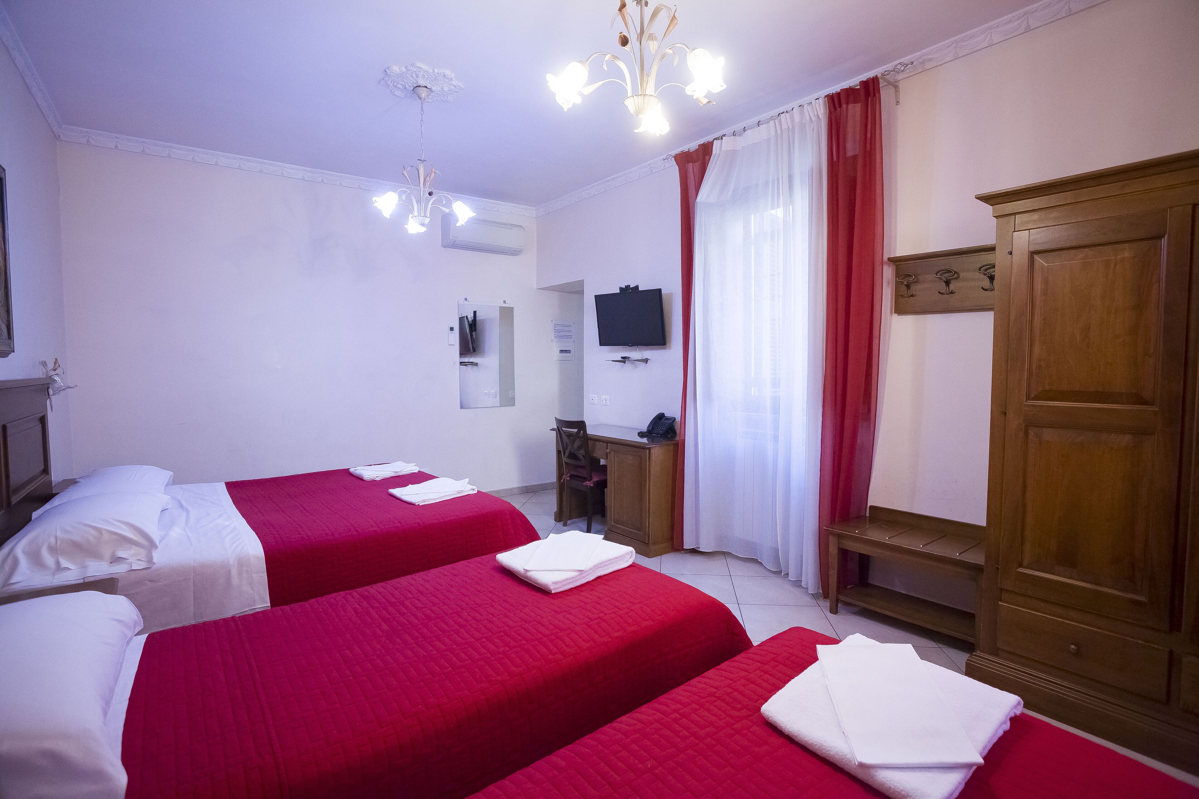 Anthony Guestouse Apartments