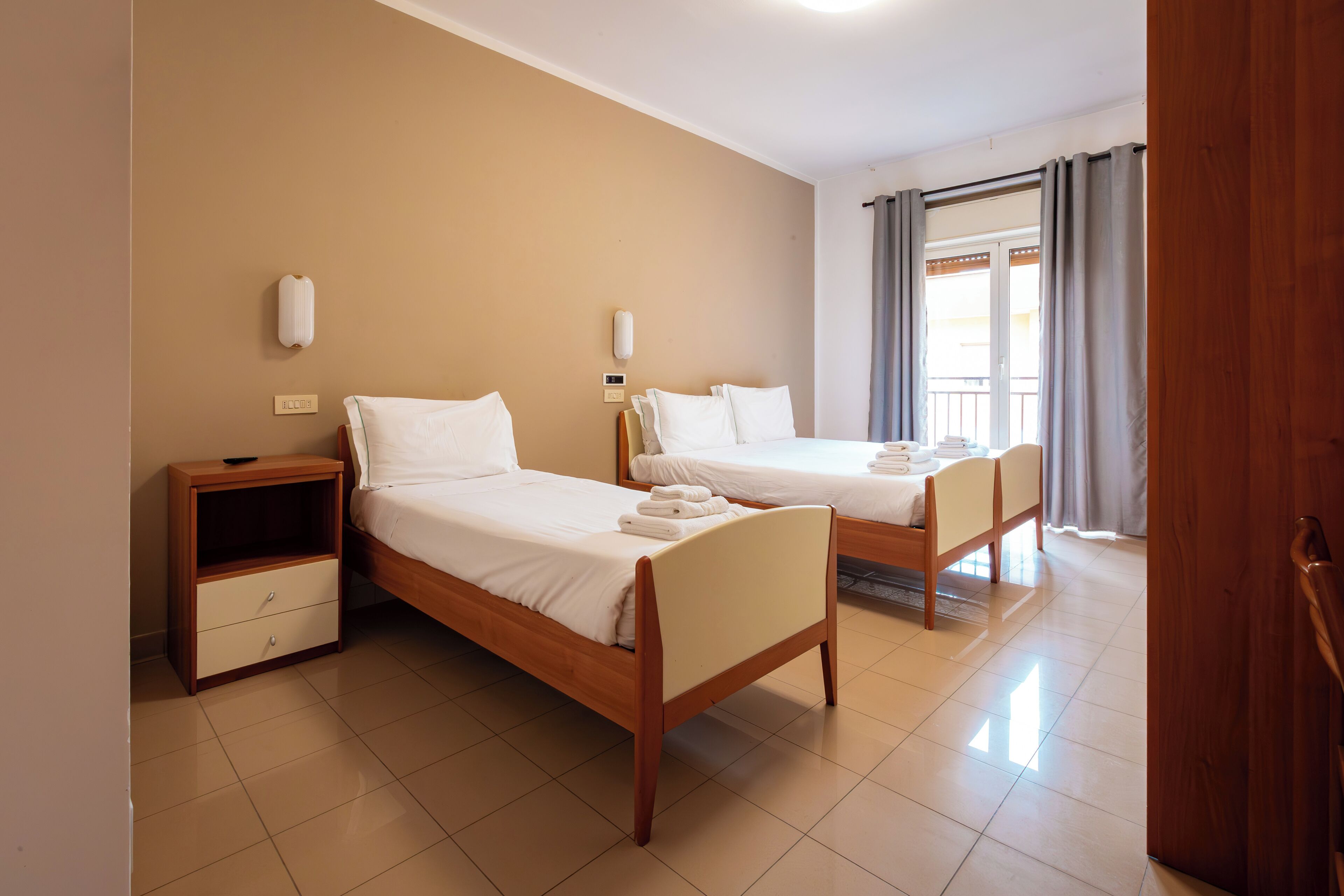 Apulia Hotel Roma