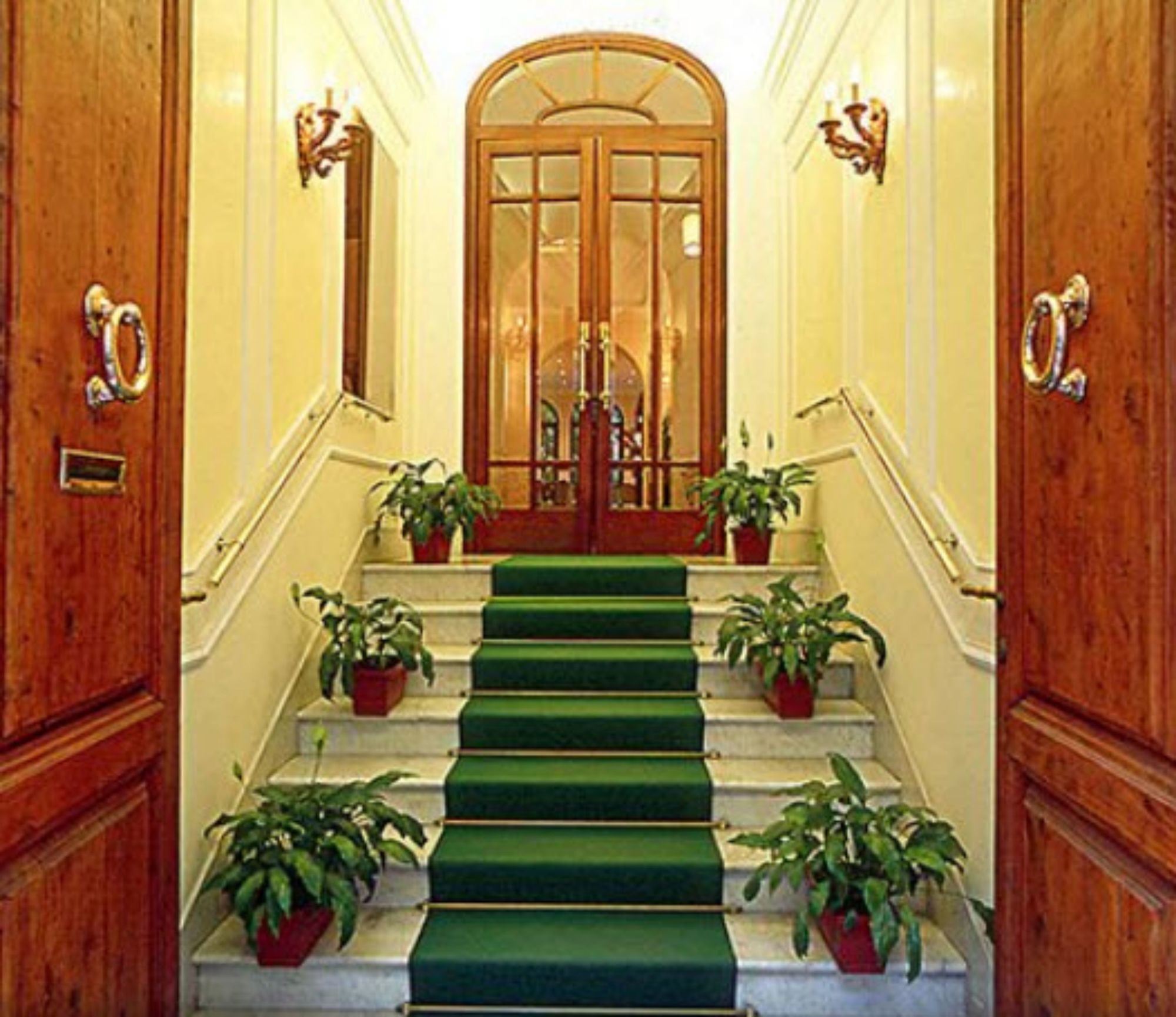 Astoria Garden