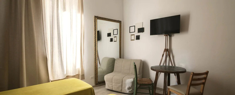 B&B Room Of Arts