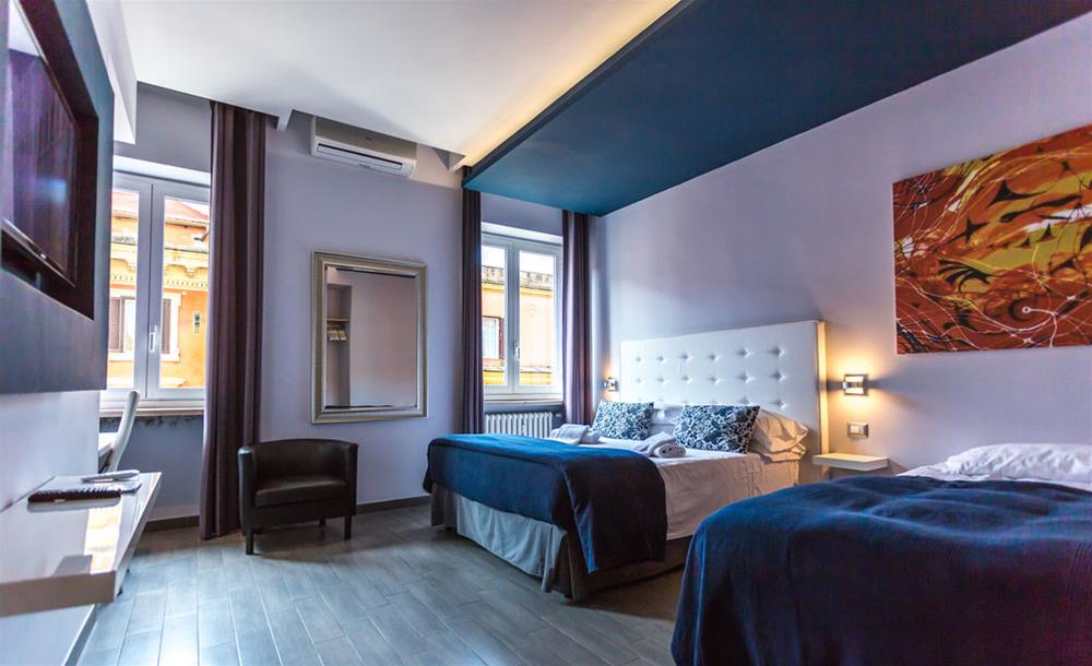 B&B Home 77