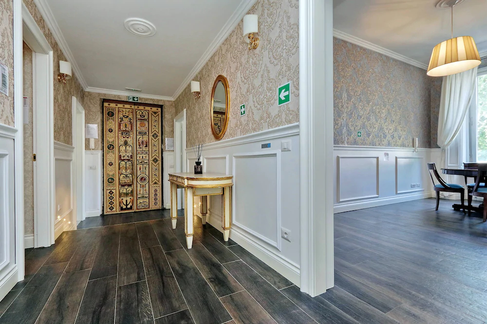 Luxury Rooms