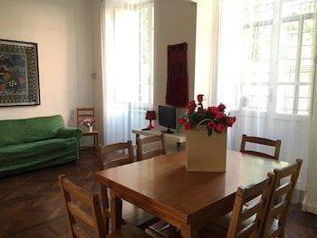 Numa Rome Verso