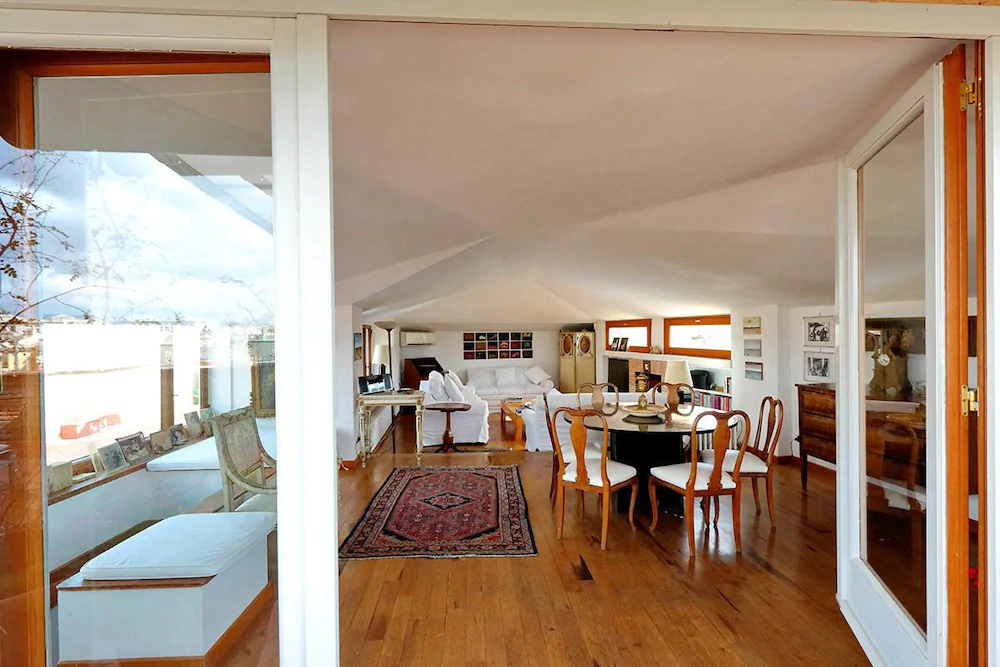 Campo De Fiori Large Penthouse