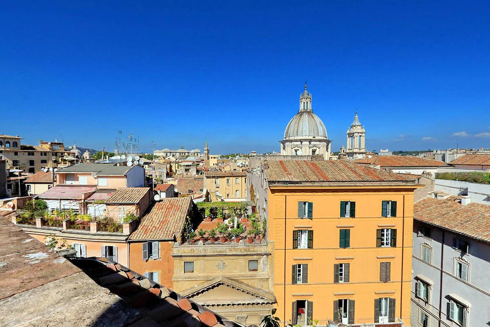 Campo De Fiori Large Penthouse