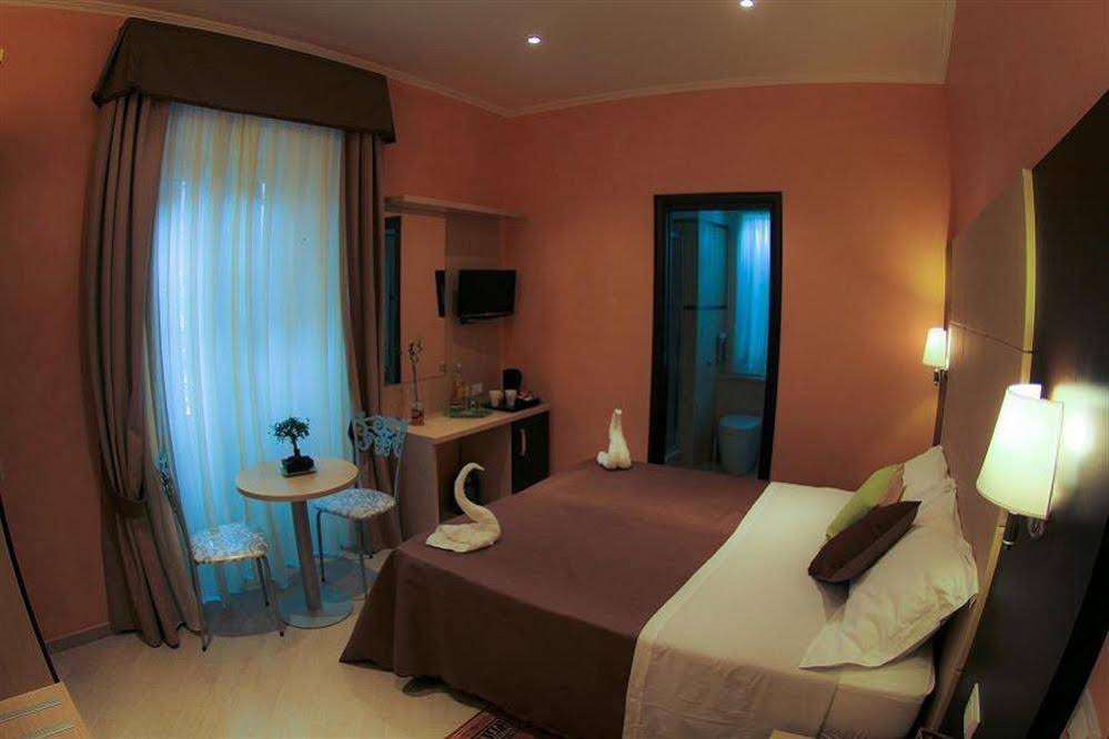 Candia Inn
