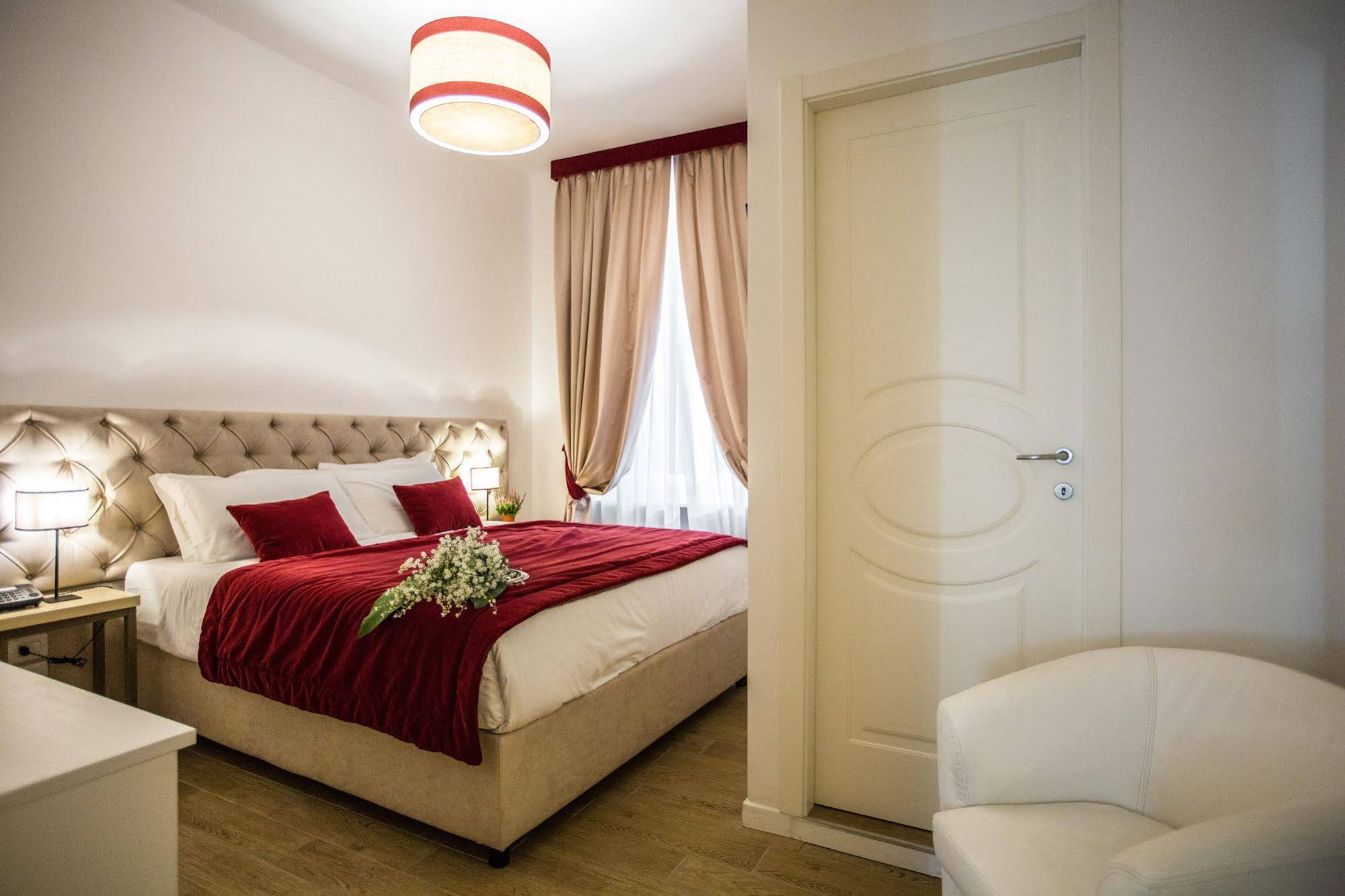 Chic & Town Luxury Rooms