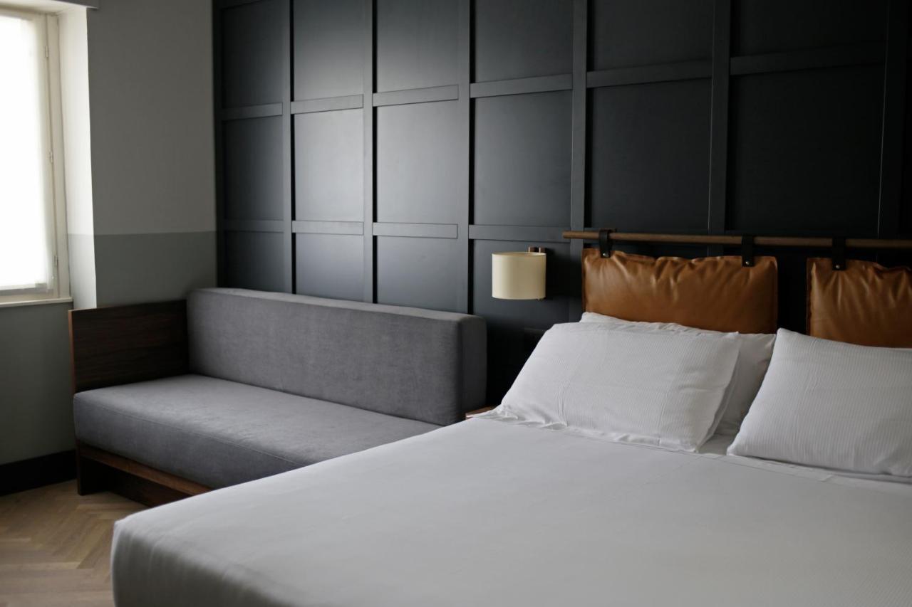 Club House Hotel