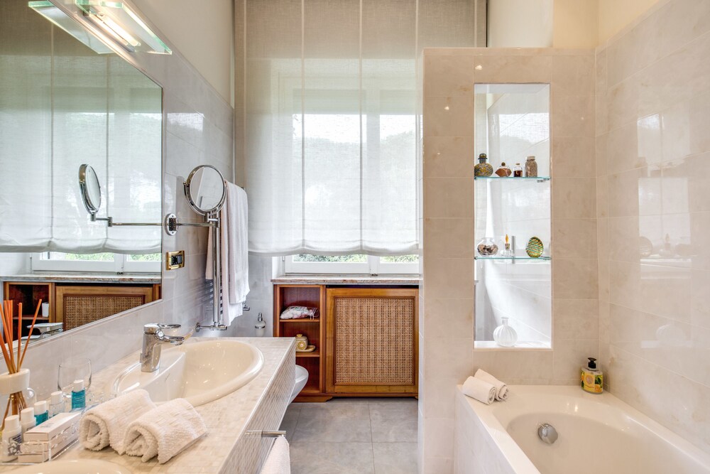 La Gaura Guest House