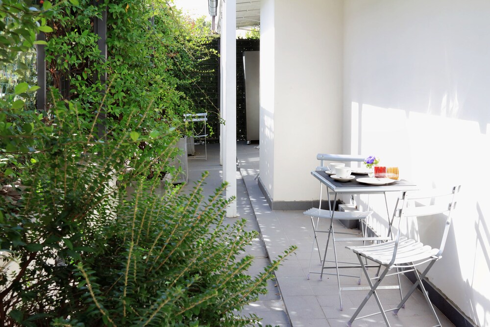 Crispi Luxury Apartments - My Extra Home