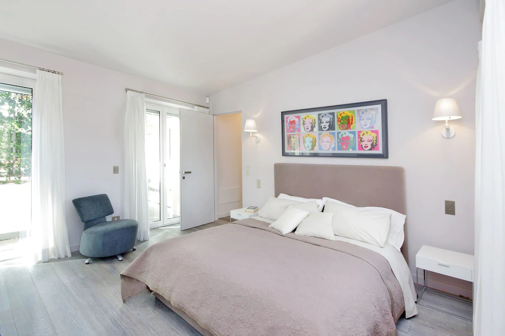 Crispi Luxury Apartments - My Extra Home