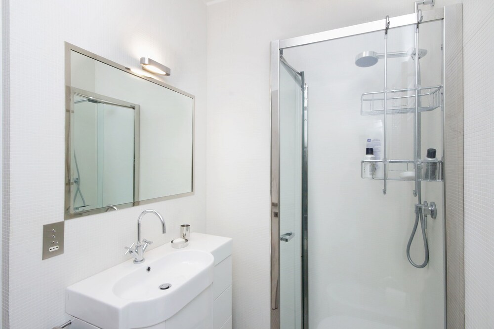 Crispi Luxury Apartments - My Extra Home