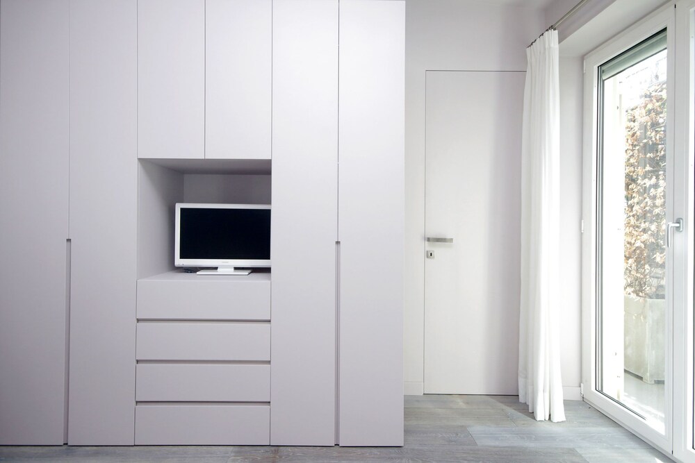 Crispi Luxury Apartments - My Extra Home