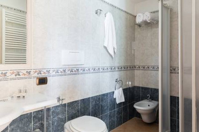 Crosti Hotel & Residence