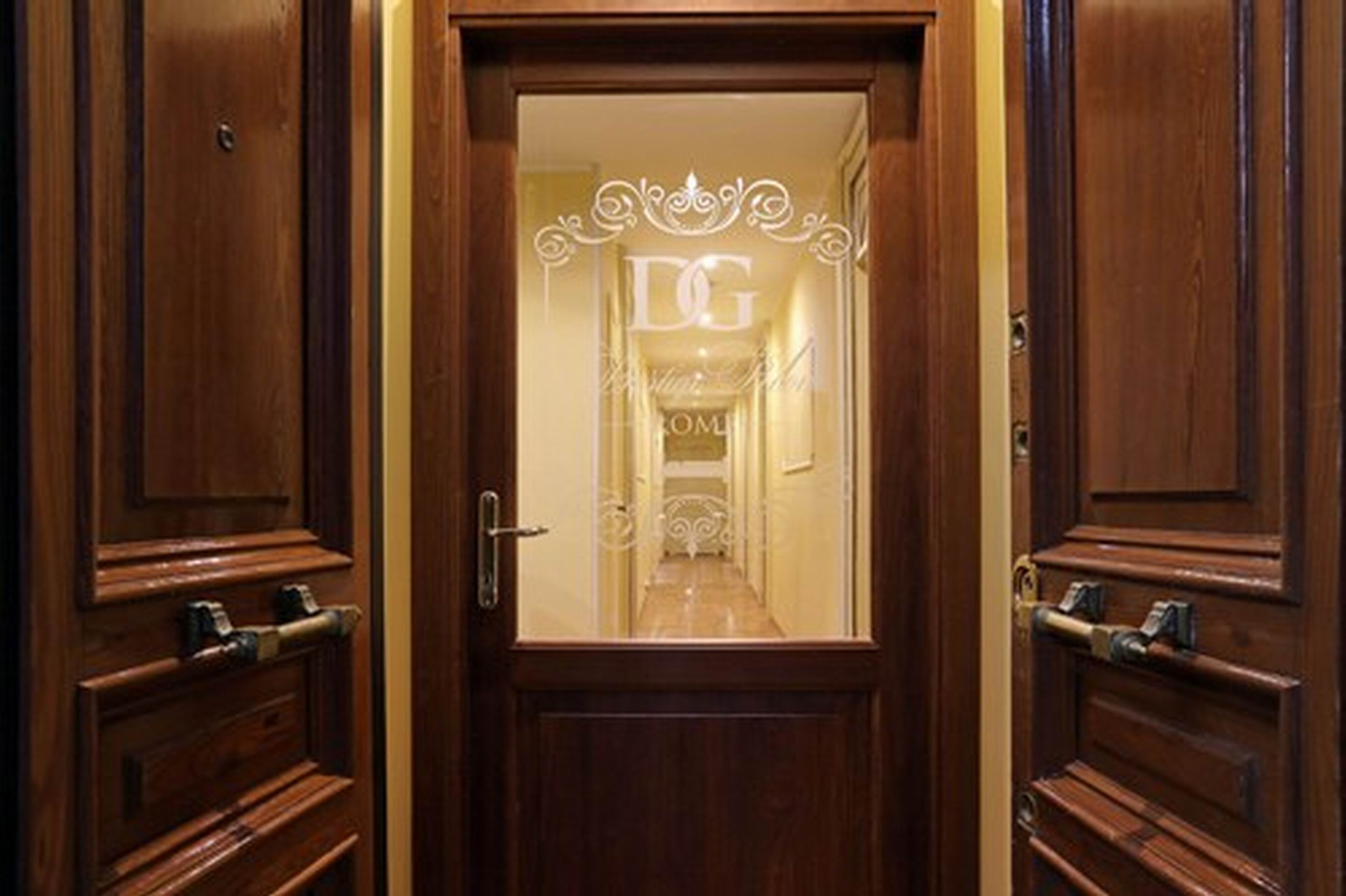 DG Prestige Room