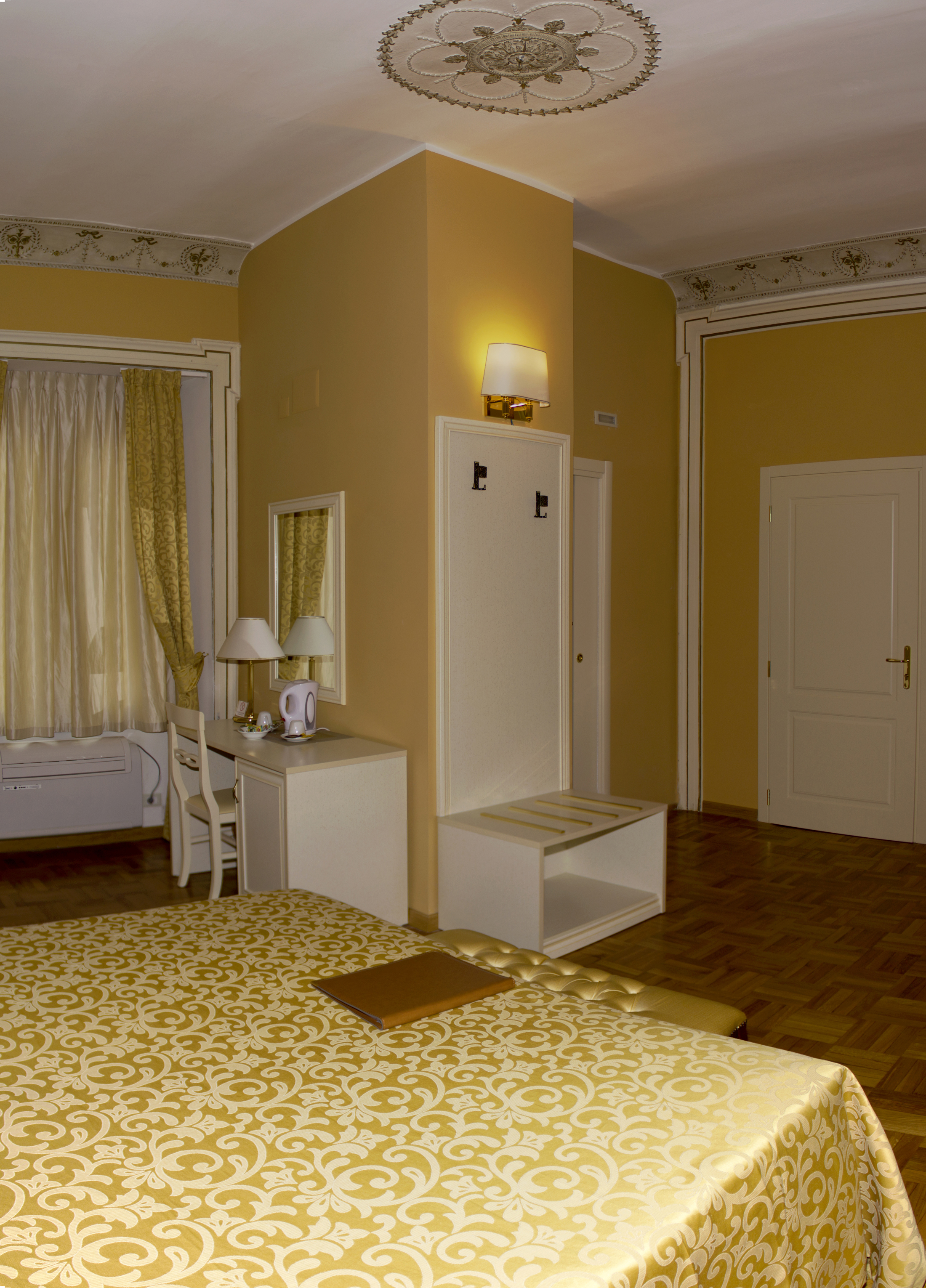 DG Prestige Room