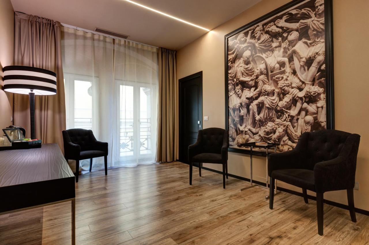 Dharma Luxury Hotel