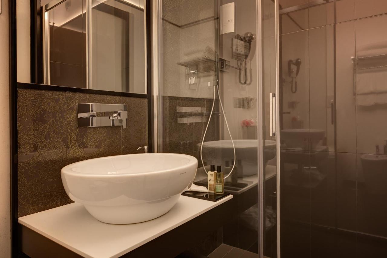 Dharma Luxury Hotel