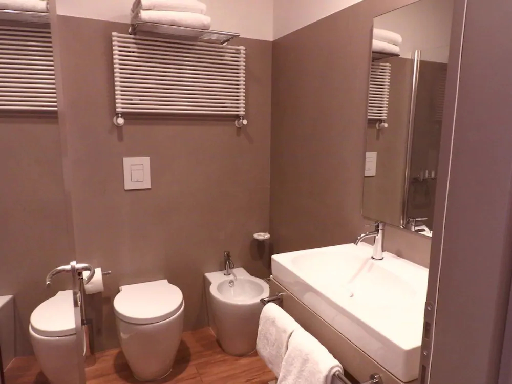 Dnb House Hotel