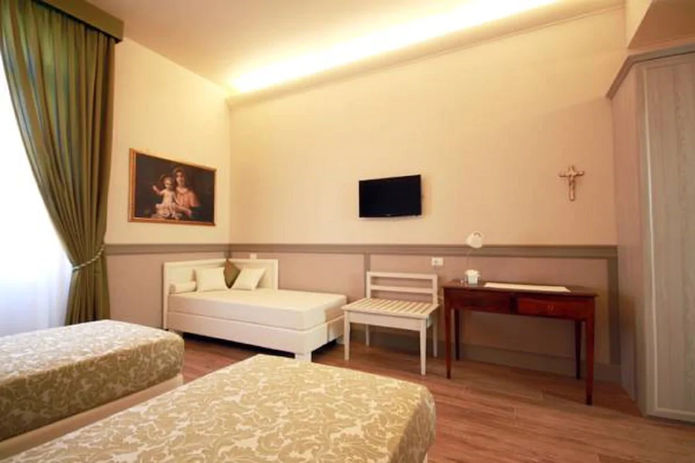 Dnb House Hotel