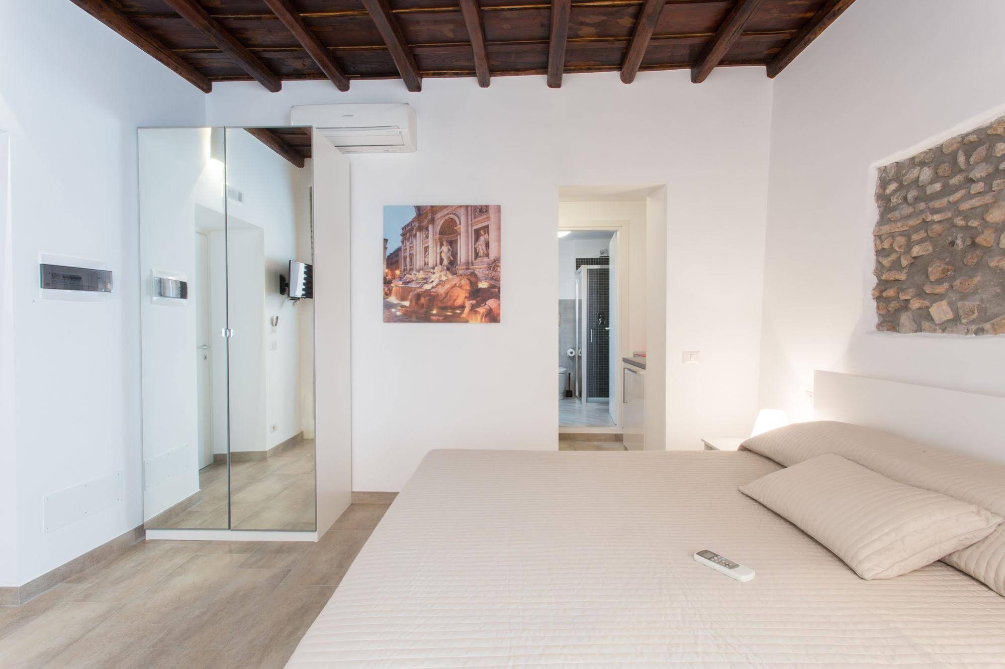 Domenichino Luxury Home