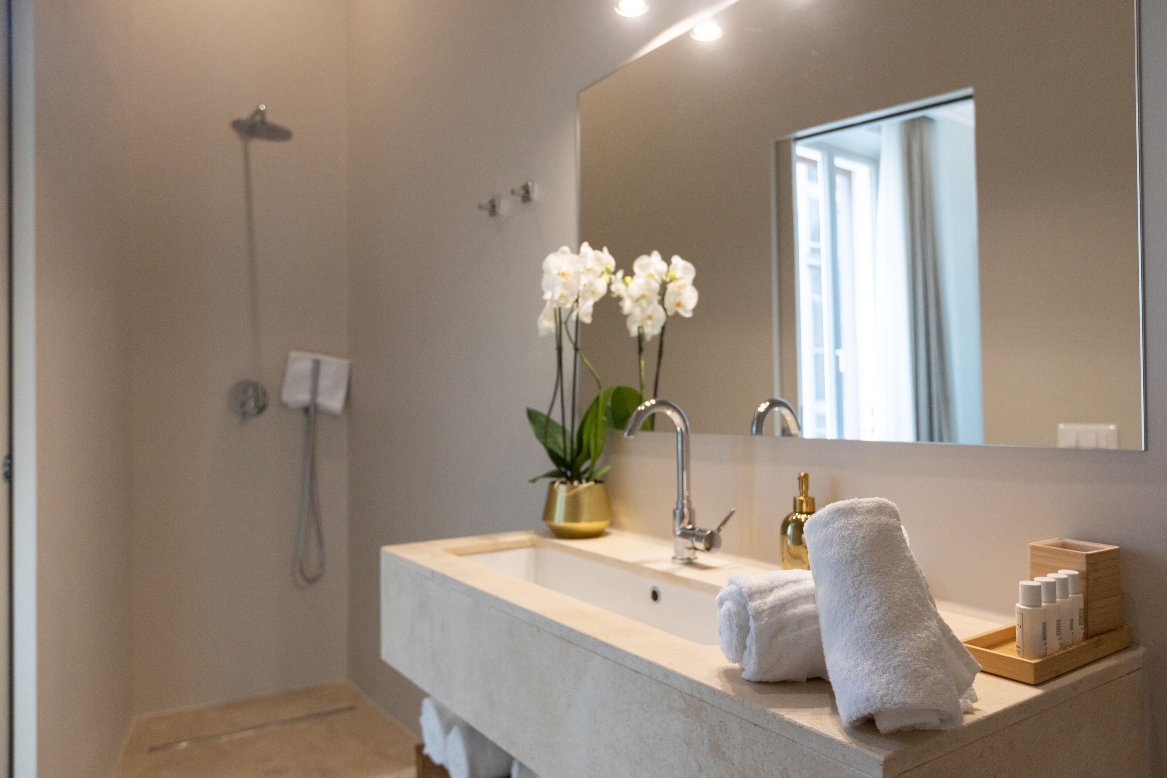 Domus 21 Luxury Suites