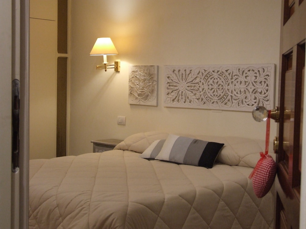 Domus Dea B&B