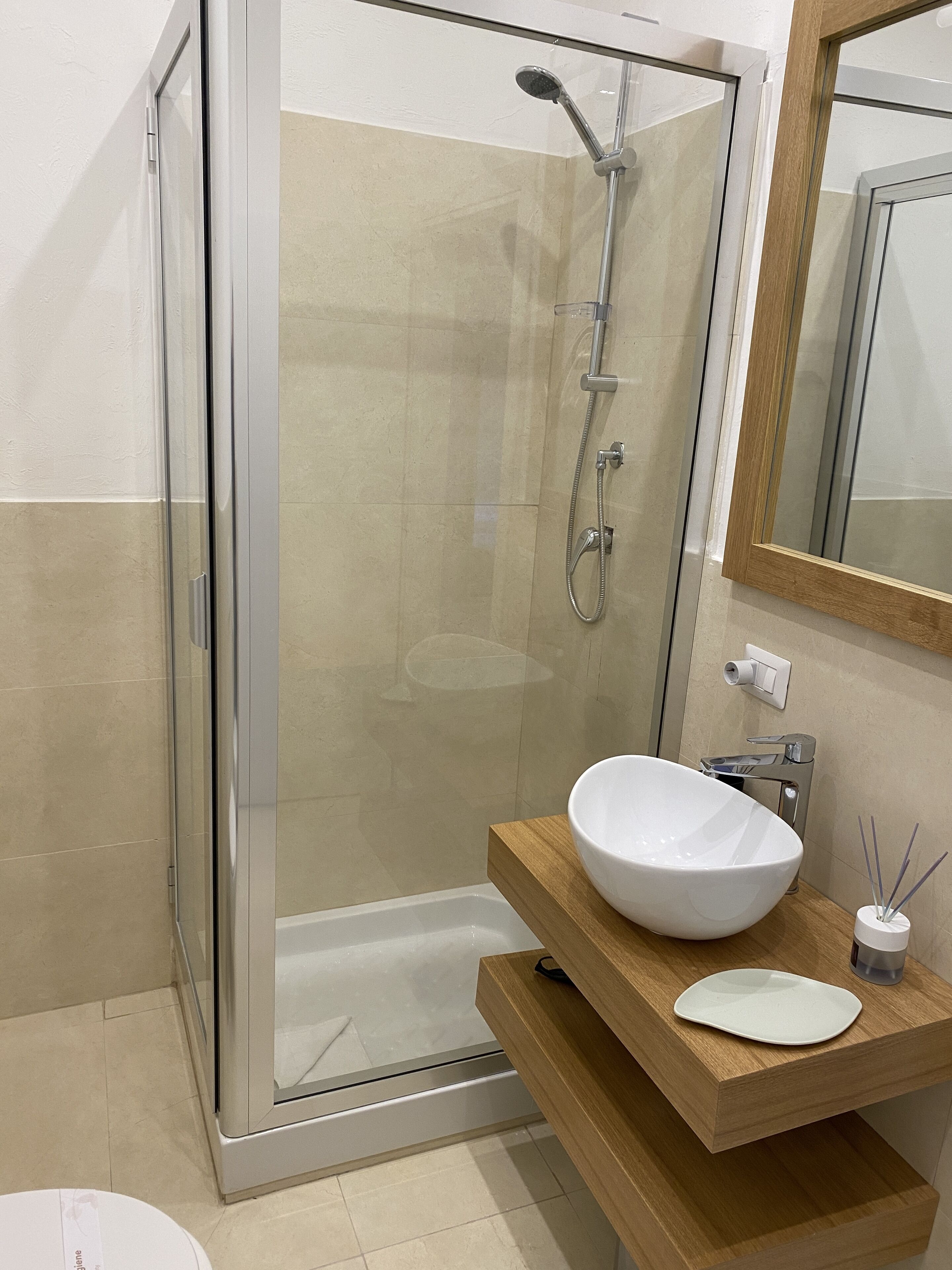 Eden Luxury Suites