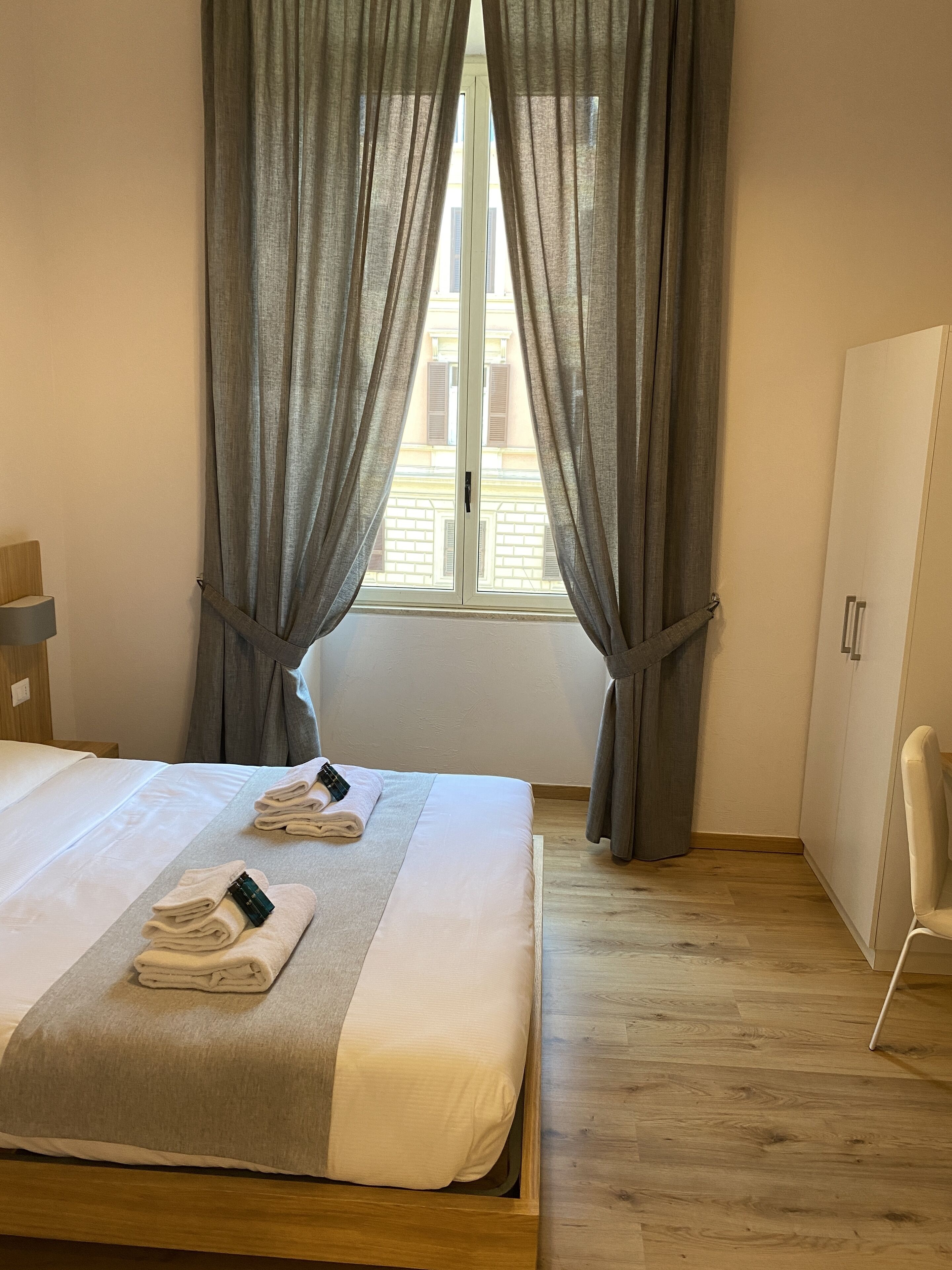 Eden Luxury Suites