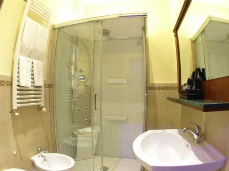 Esedra Inn Rome