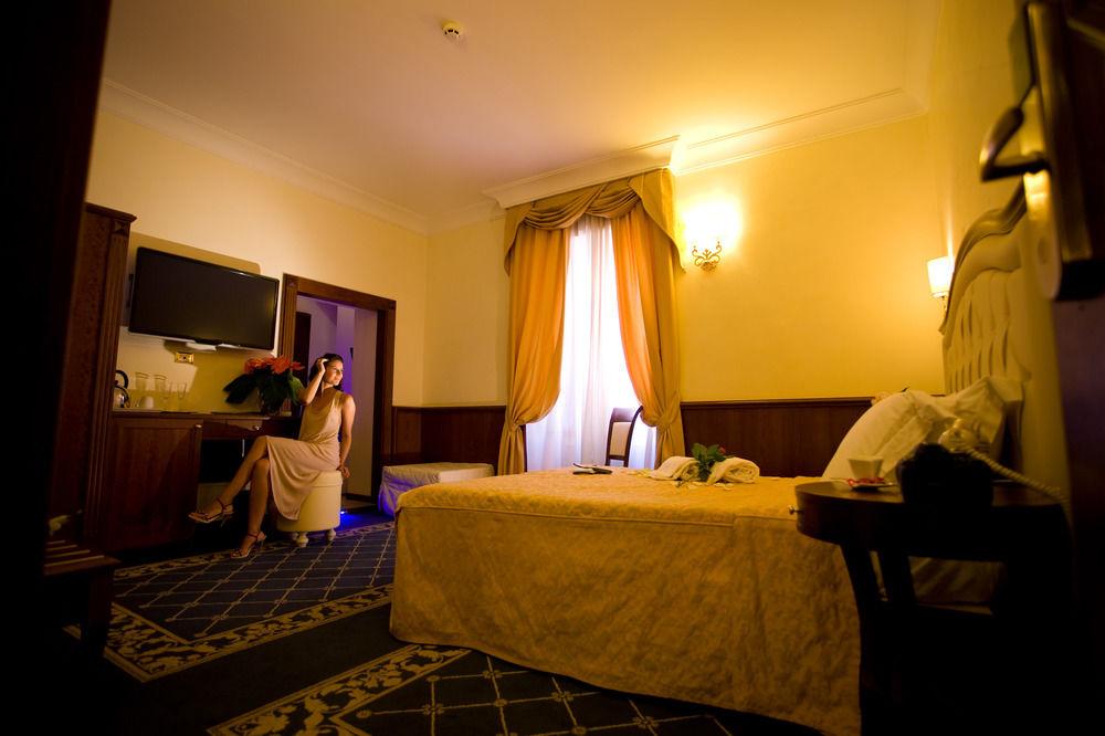 Esedra Inn Rome