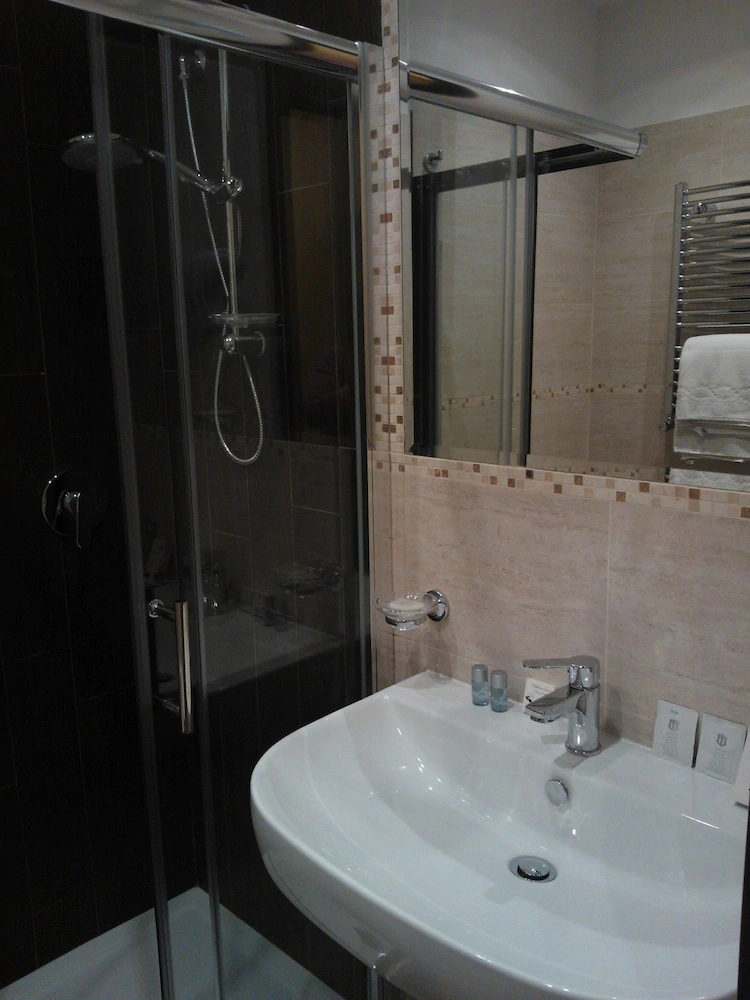 Excellence Suite