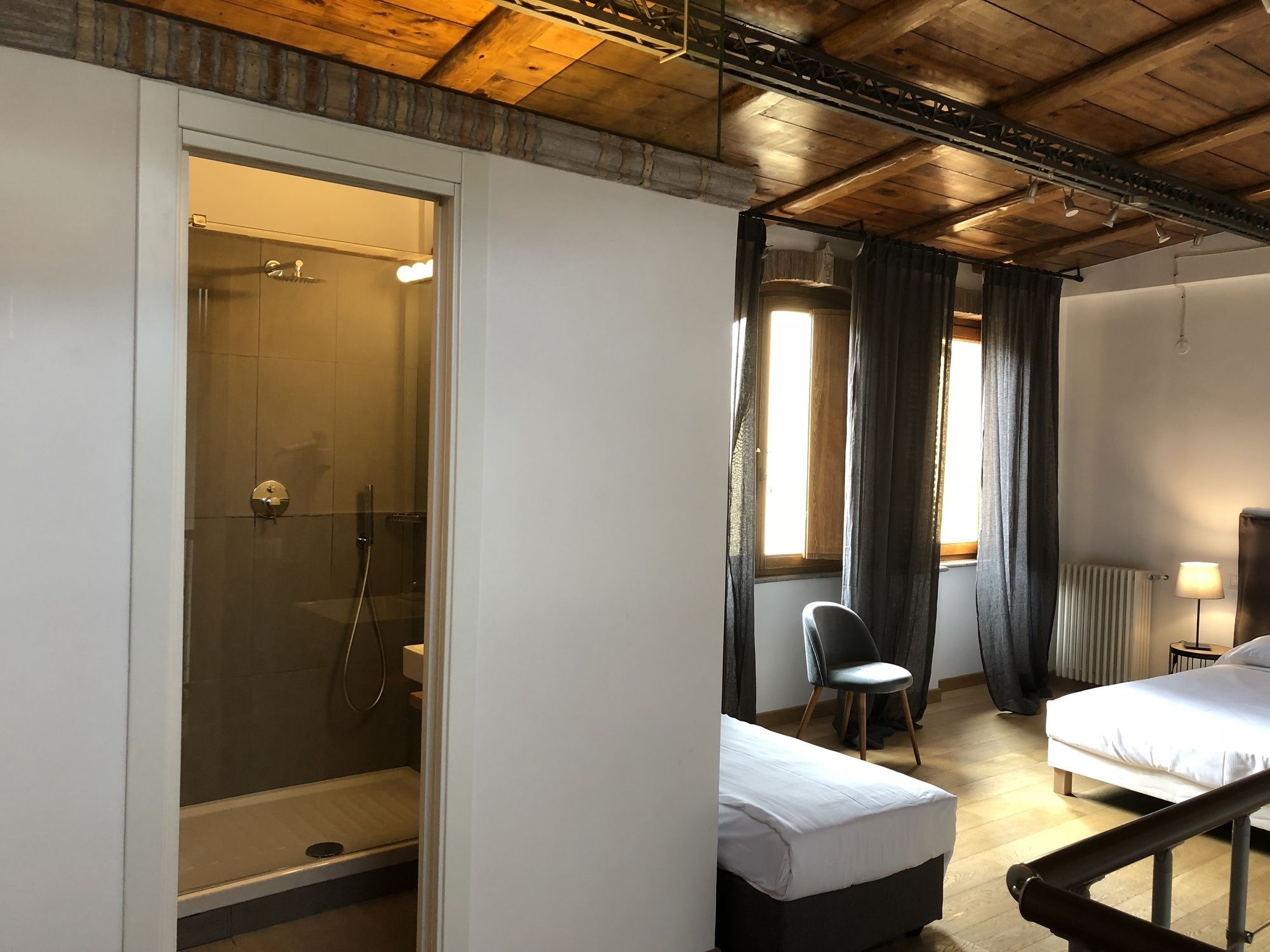 Giuturna Boutique Hotel