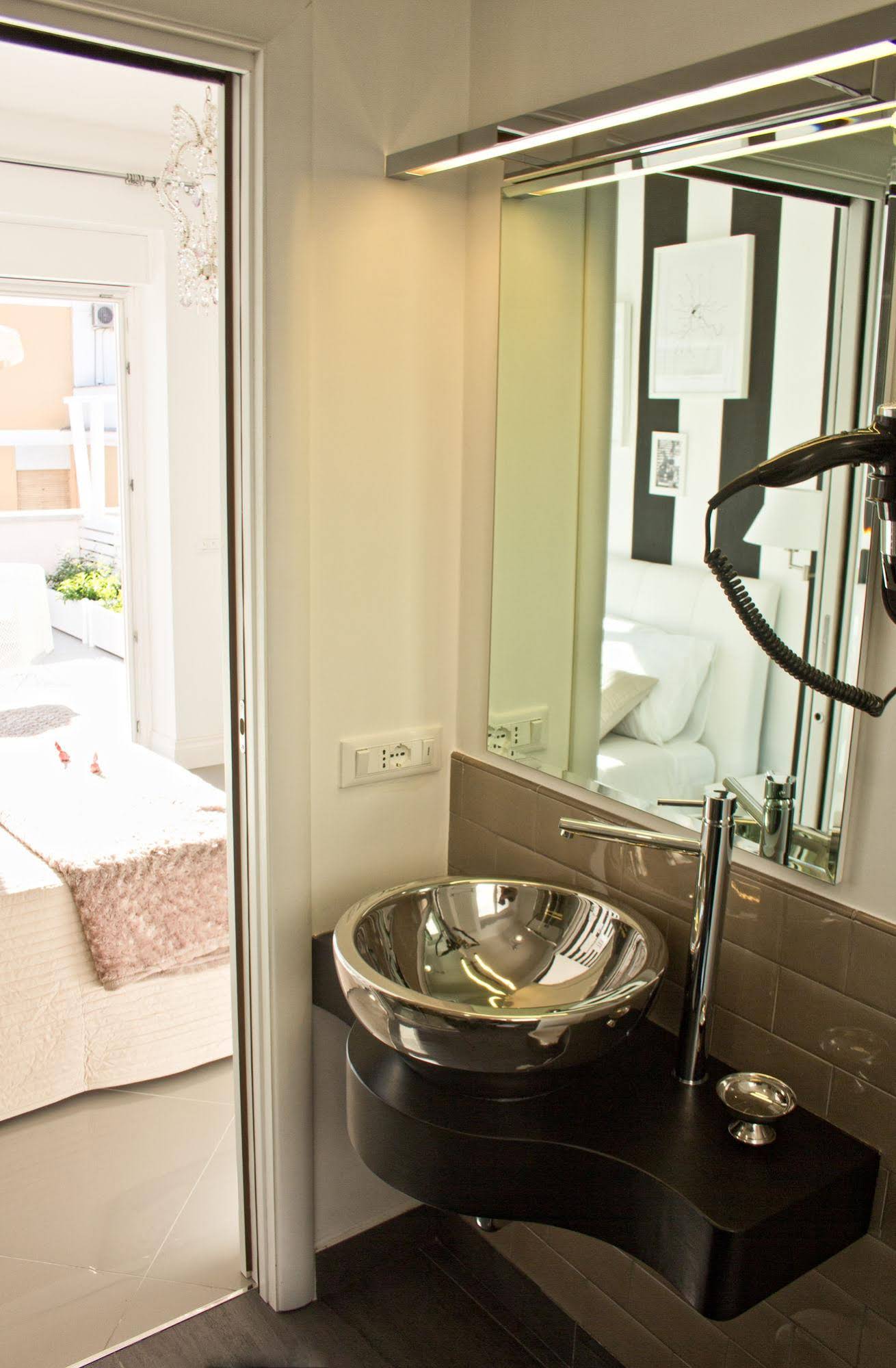 Glamroom Luxury Terrace