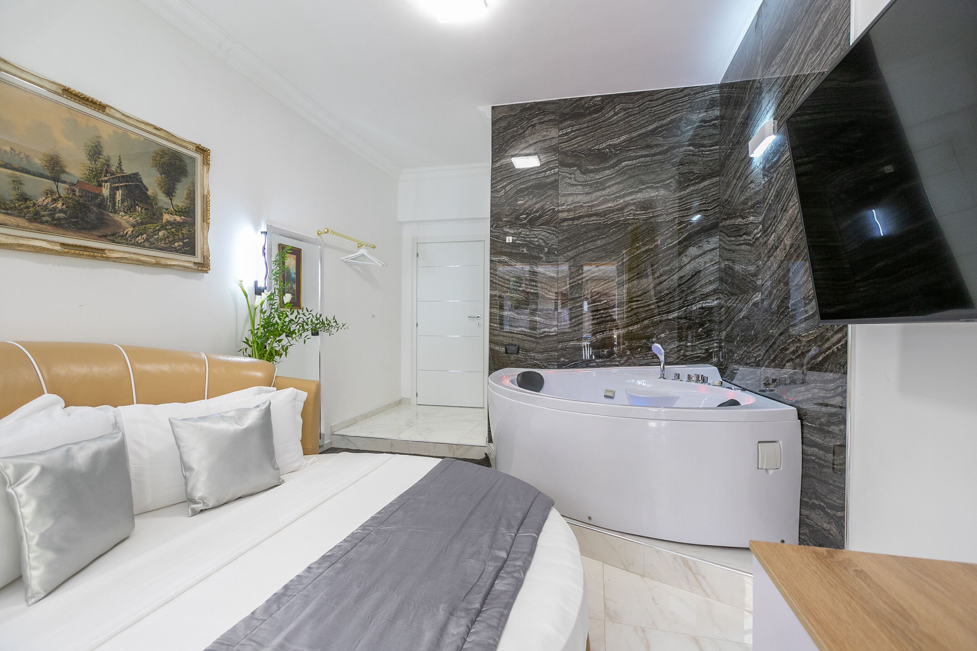 Gregorio VII Luxury Suites San Damaso