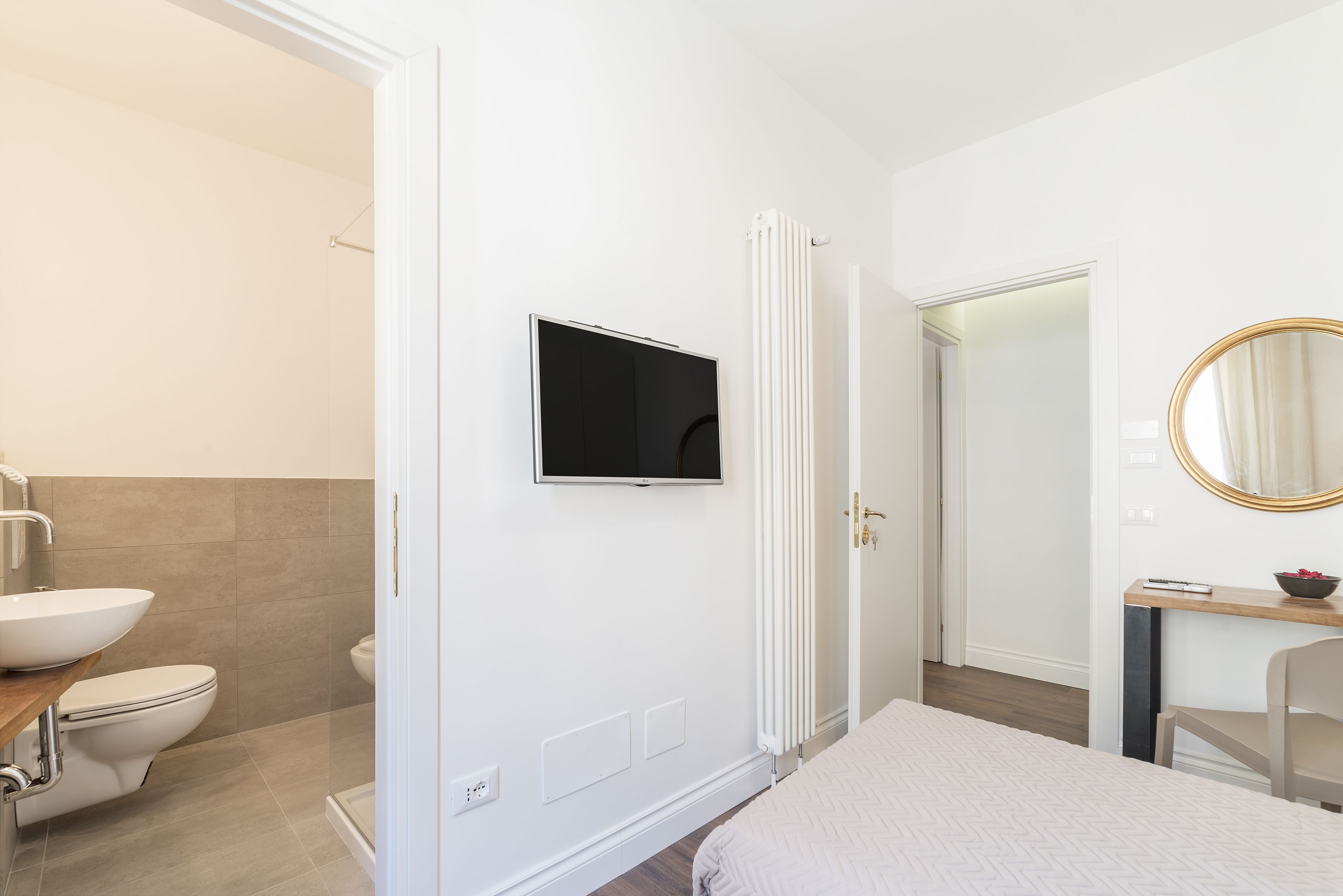 Guest Roma House