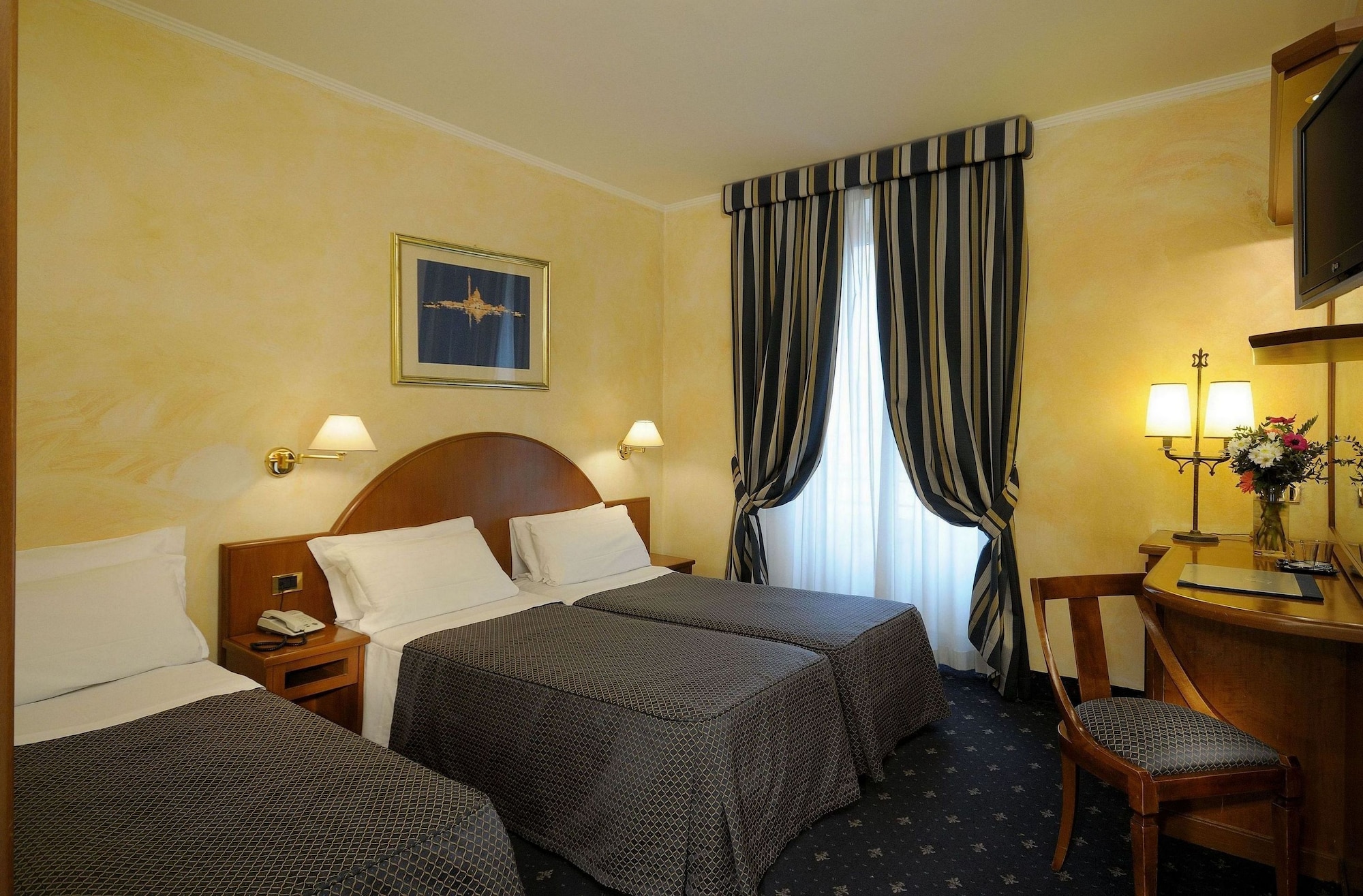 Al Manthia Hotel