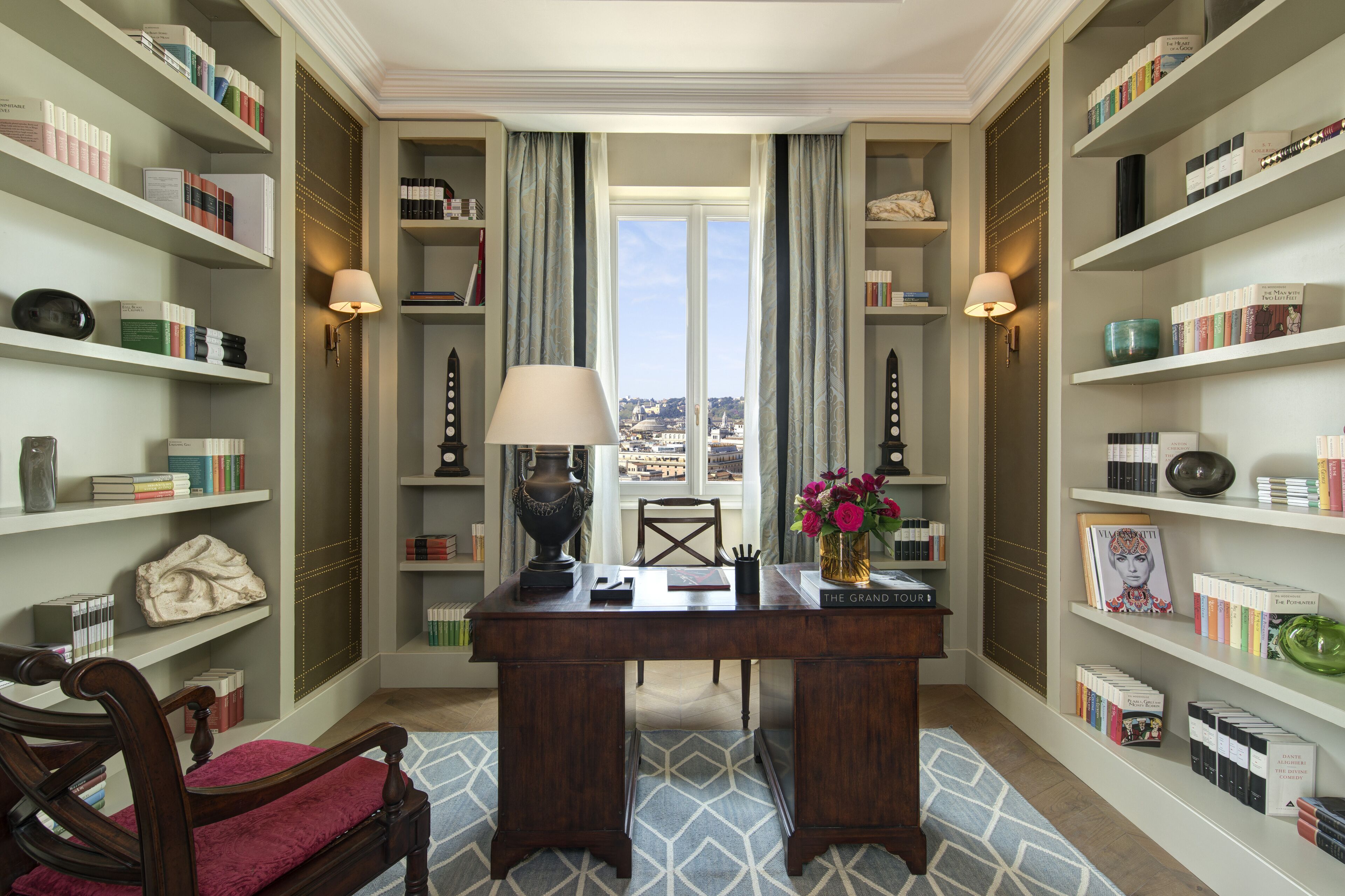 Hotel de la Ville, a Rocco Forte Hotel