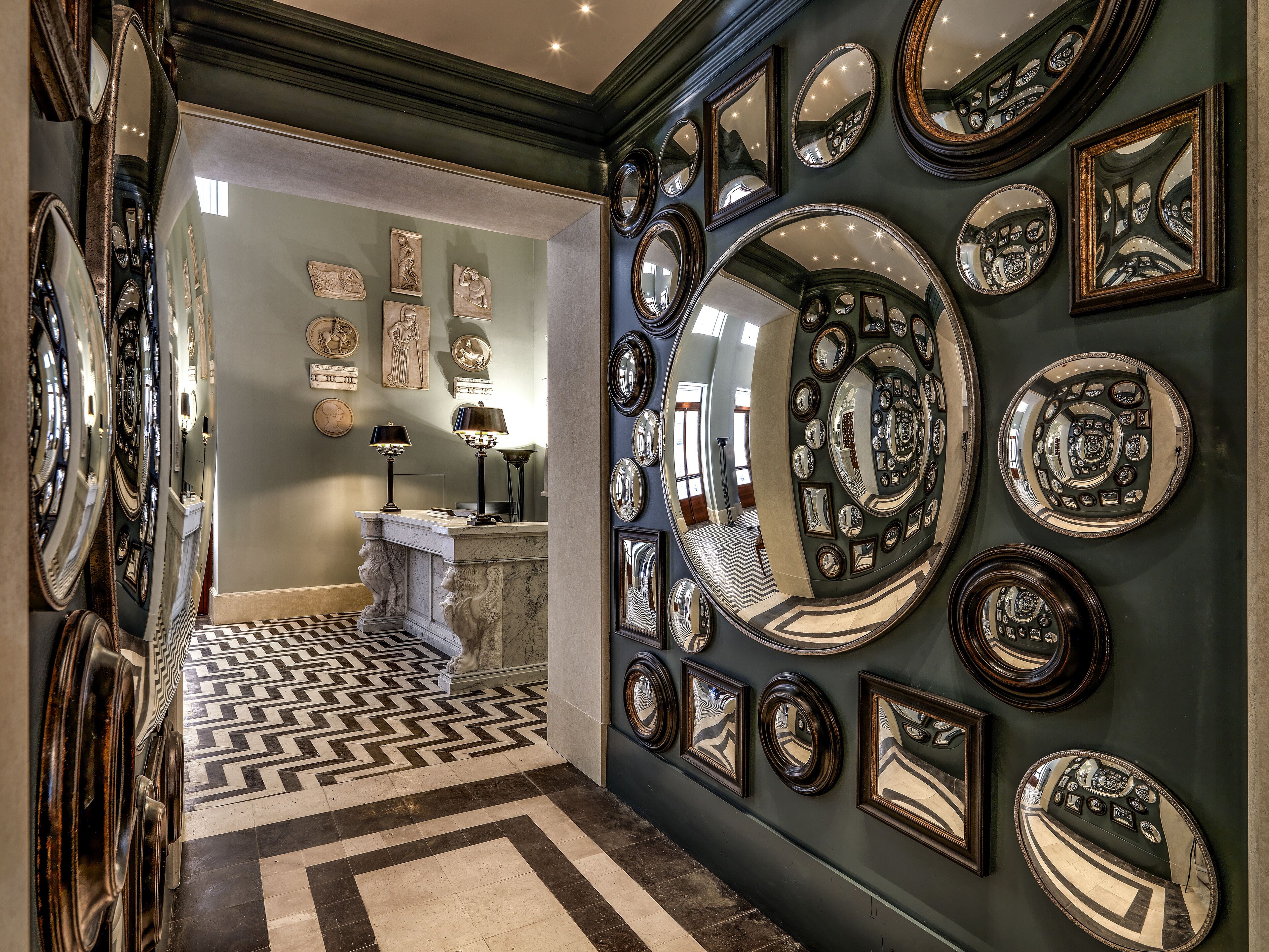 Hotel de la Ville, a Rocco Forte Hotel