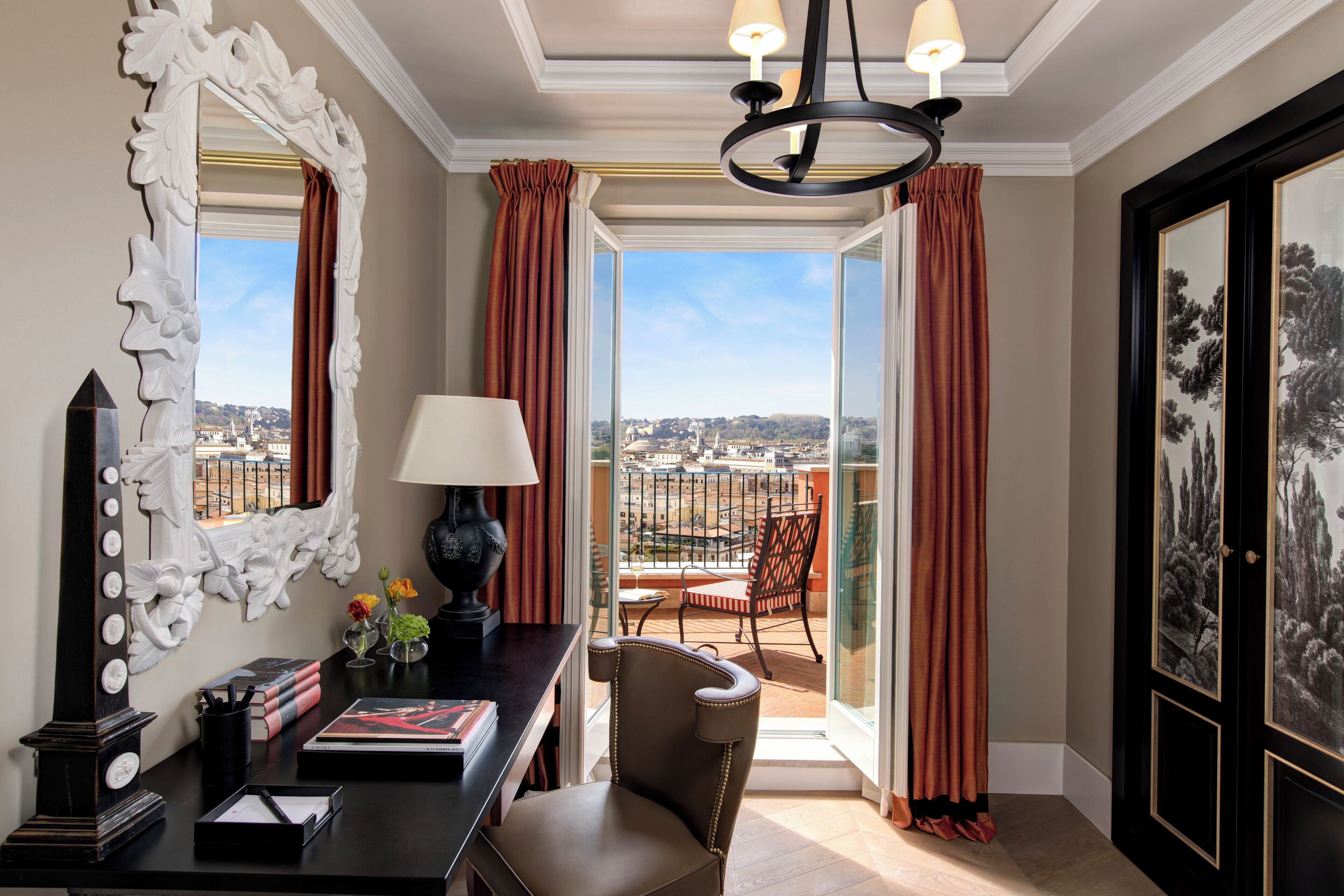 Hotel de la Ville, a Rocco Forte Hotel