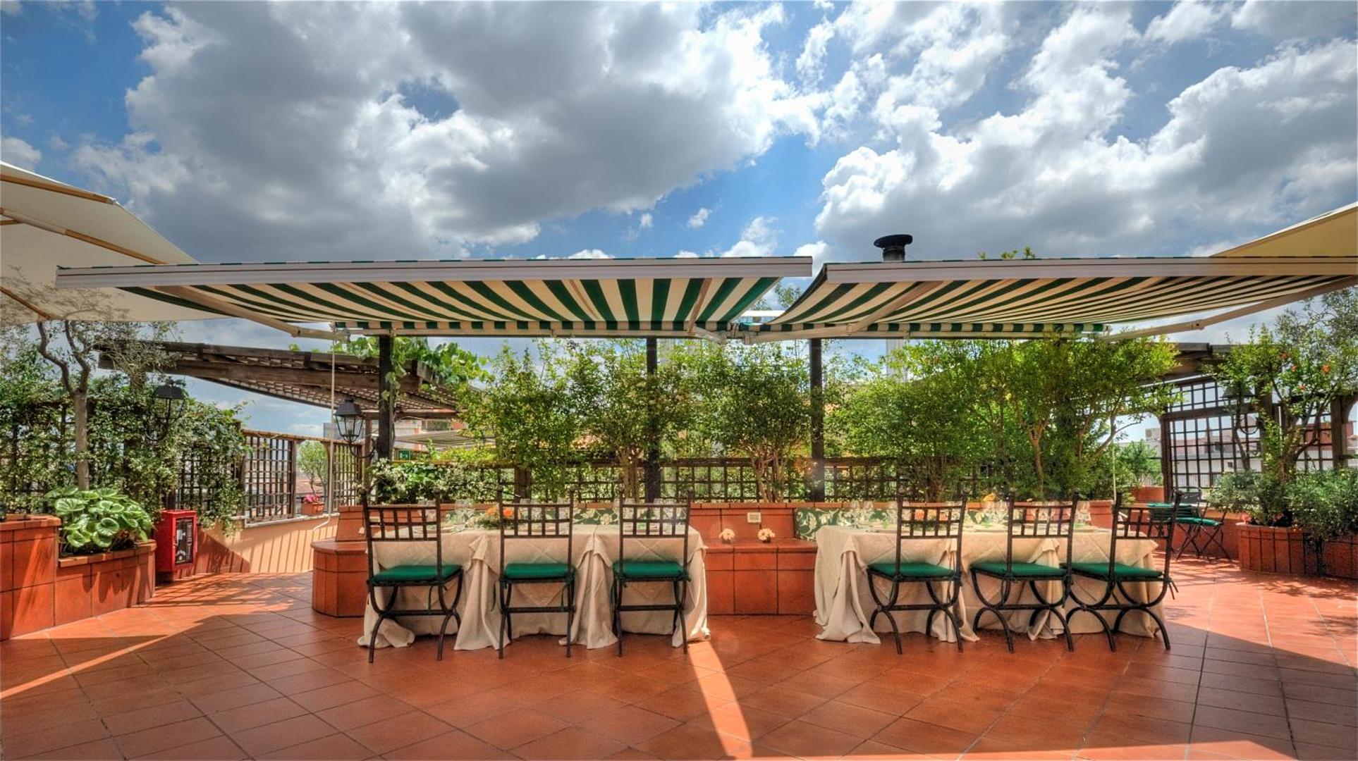 Hotel Diana Roof Garden