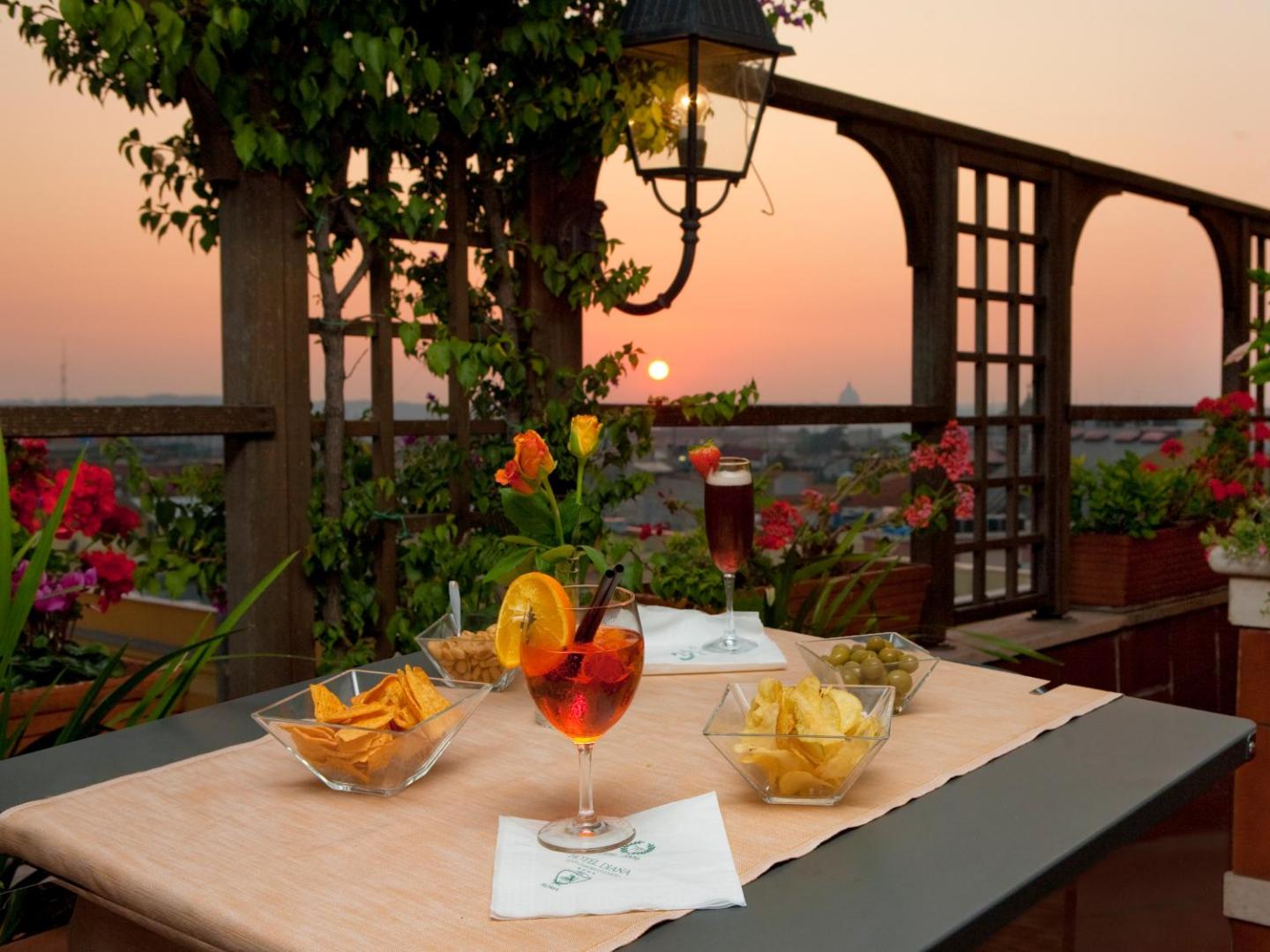Hotel Diana Roof Garden